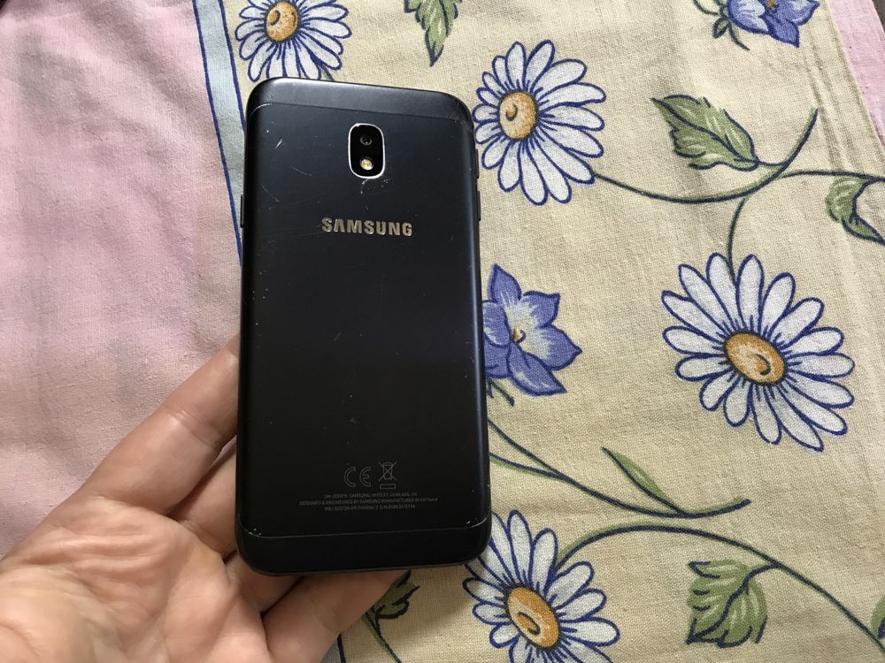 Samsung J3, 2/16GB, android 8. 5 дюймов. Без нюансов !