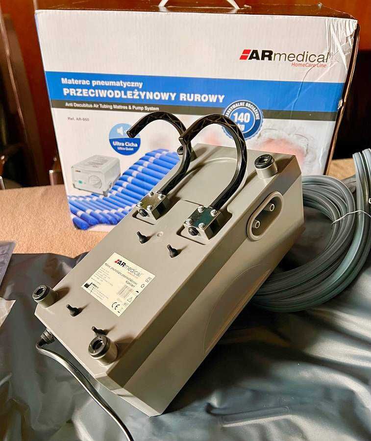 Materac pneumatyczny przeciwodleżynowy Rurowy, z pompą AR-950
