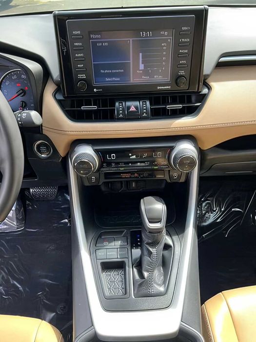 Toyota RAV4      2020