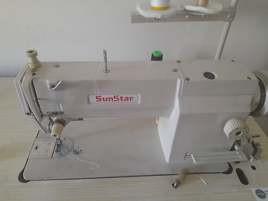 Maquina  industial de ponto recto