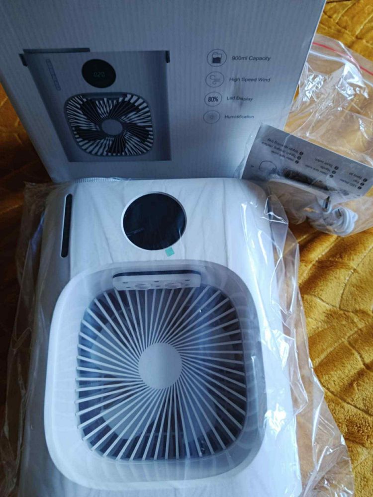 Mini klimatyzator mobilny, z nawilzaczem.
