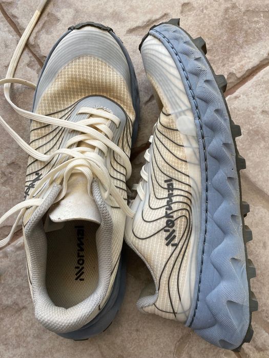 Ténis Nnormal Tomir 1.0 branco lilás e cinzento