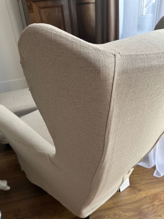 Fotel uszak IKEA z podnóżkiem