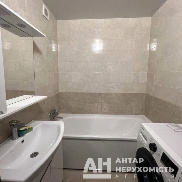 Продам 4 кімн. квартиру,  Центр