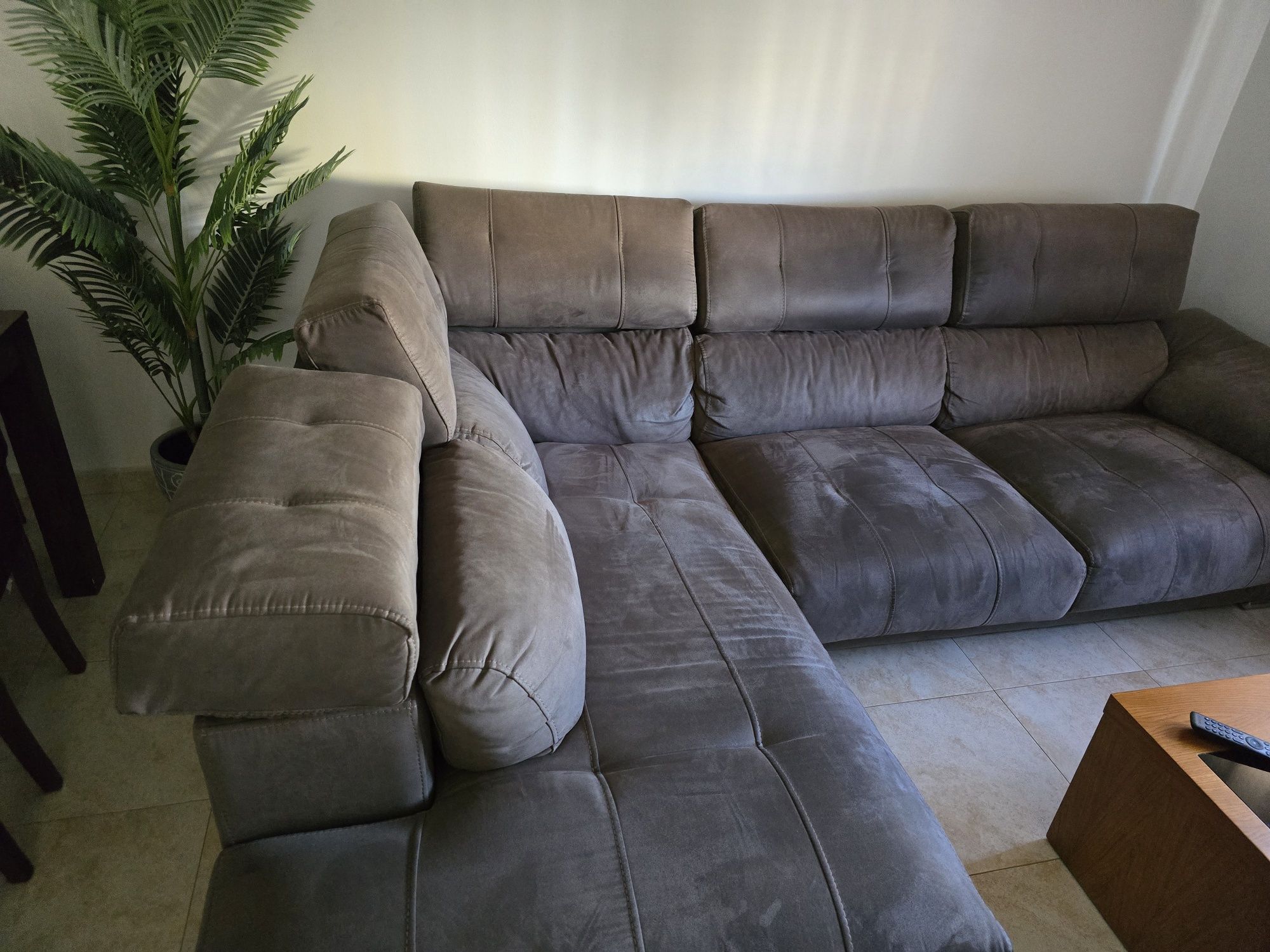 Sofa  Chaise Longue