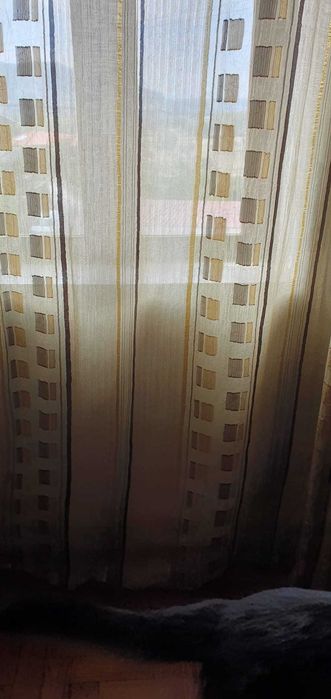 Cortinas Castanhas