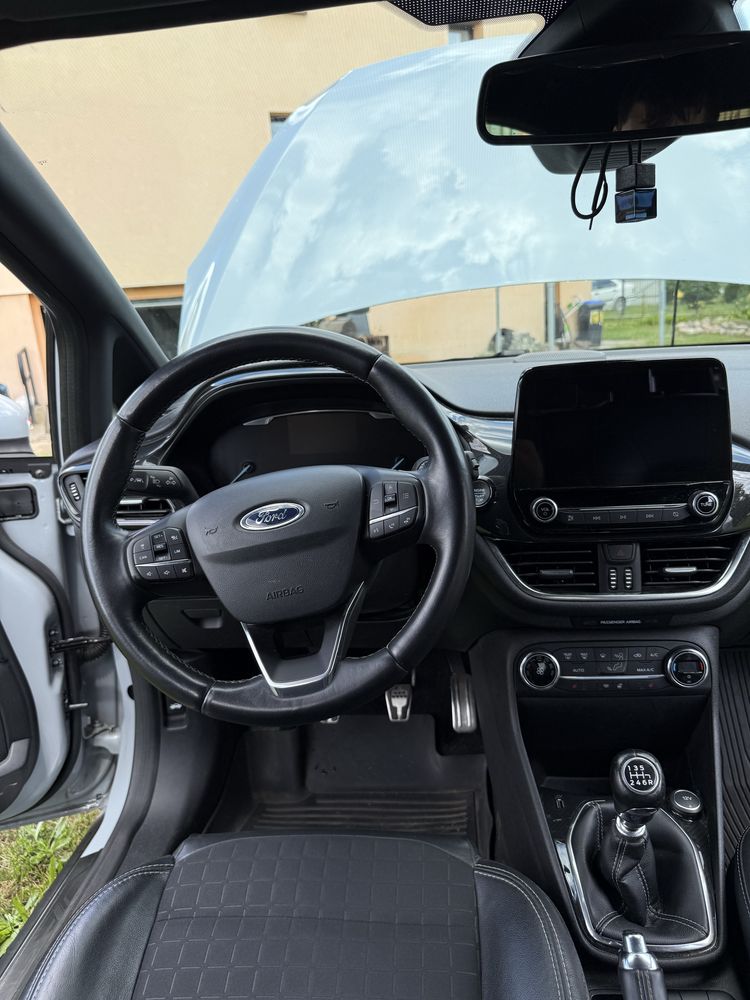 Ford fiesta active 1.0 ecoboost 140km