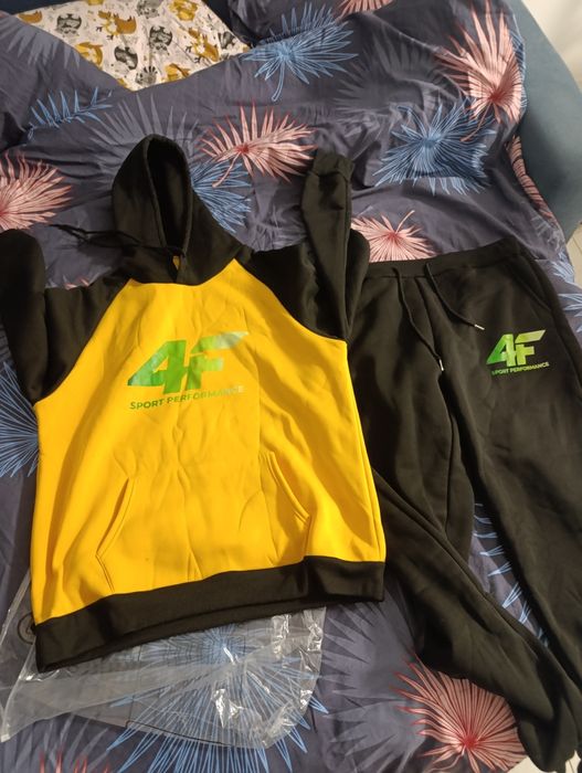 Nowe spodnie i bluza