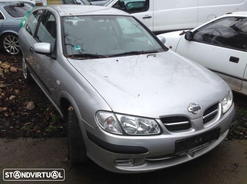 Nissan Almera do ano 2000 a 2006