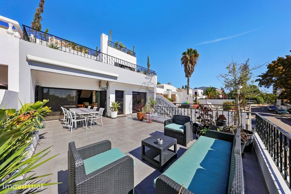 Moradia T4 com piscina e Garagem na Bemposta- Alvor