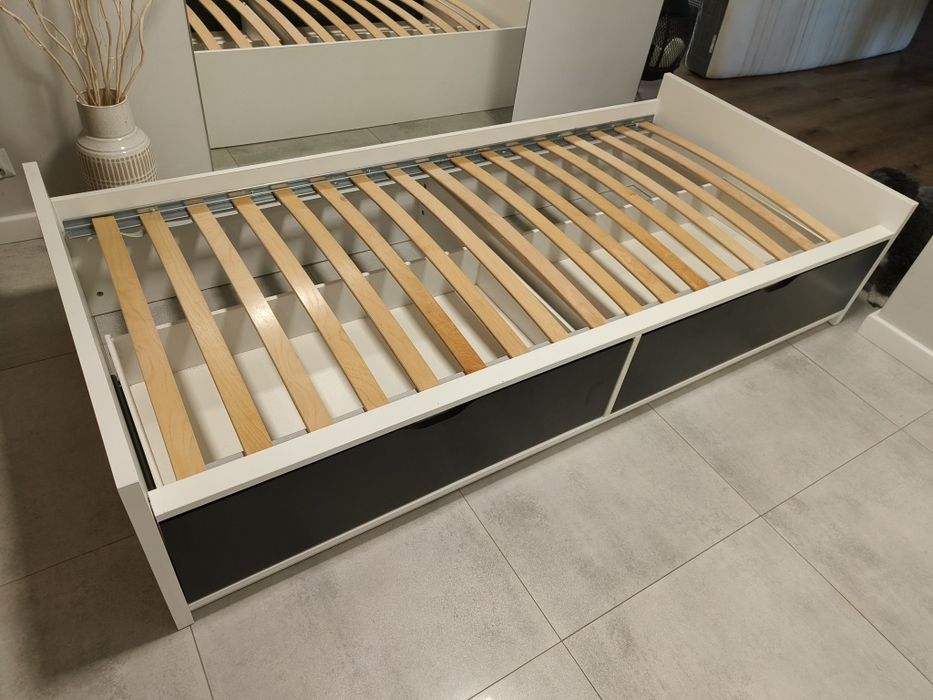 Sprzedam łóżko 207cm x 98cm