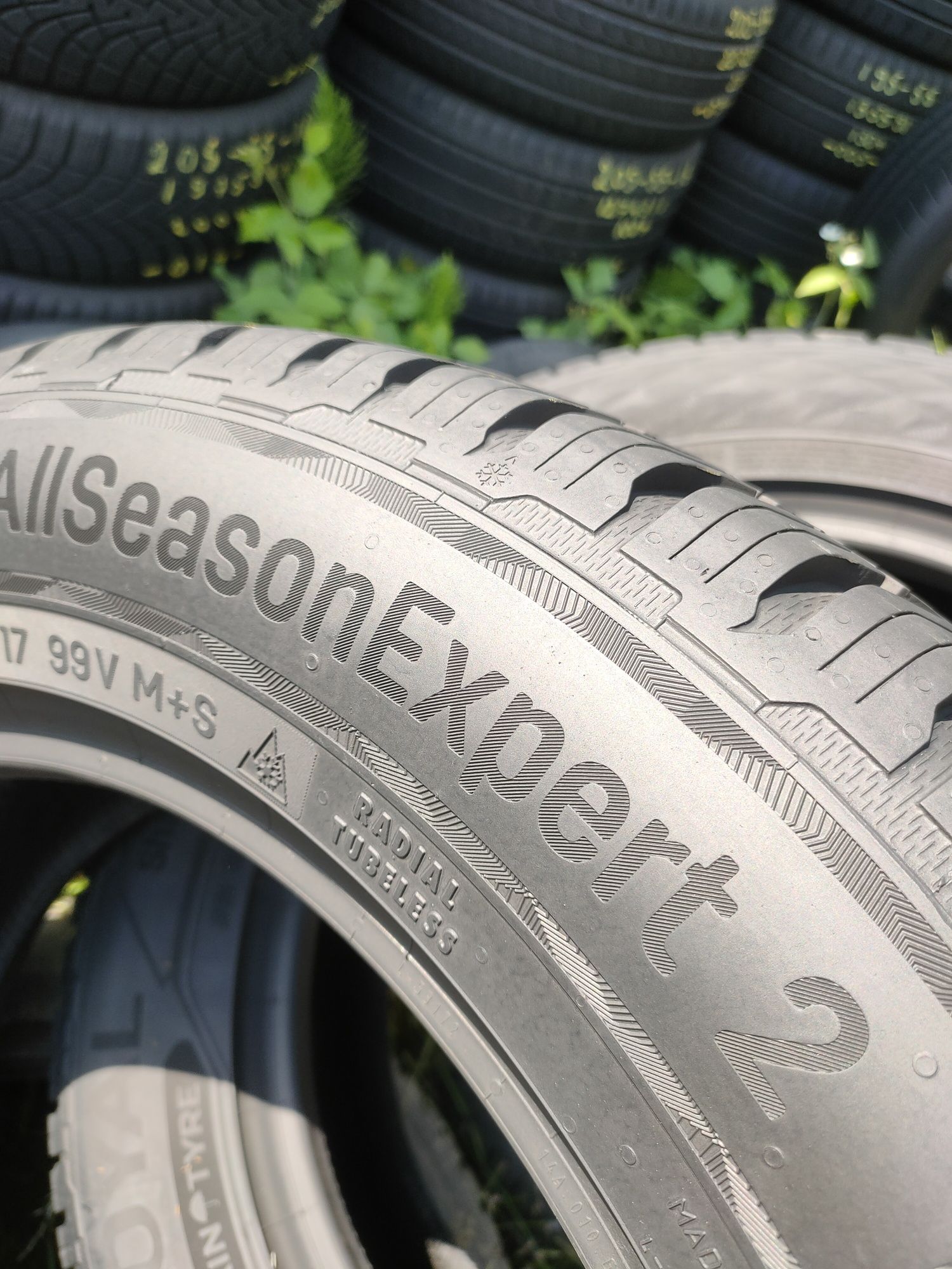 2x 215/65R17 Uniroyal AllSeasonExpert 2 2021r 7.4mm FAKTURA ADIGO