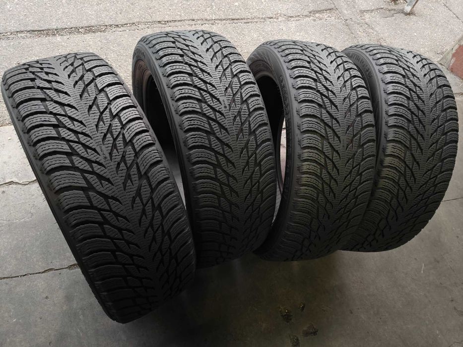 R20 235 50-255 45 шини зимові Nokian Hakkapeliitta R3