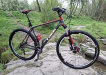 TREK Superfly 9.6 Karbon 29 .Sztywna oś b.lekki.+ gratis .