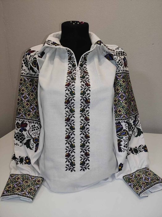 Вишиванки жіночі