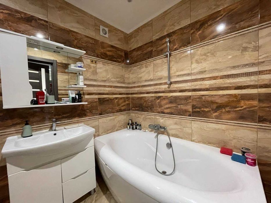 Продається 3-кімнатна квартира в ЖК Калинова Слобода