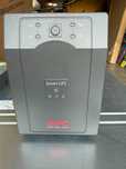 APC Smart UPS 420VA Zasilacz awaryjny bez baterii