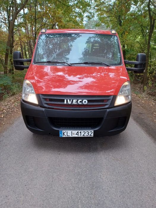 Iveco Daily  7 osób Brgadówka