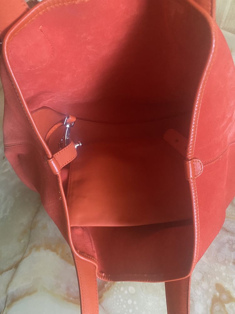 Oryginalna torebka Giorgio Armani skórzana zamszowa pomarańczowa