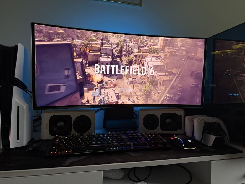 Monitor Samsung odyssey Oled G85SB 34’ idealny na gwarancji