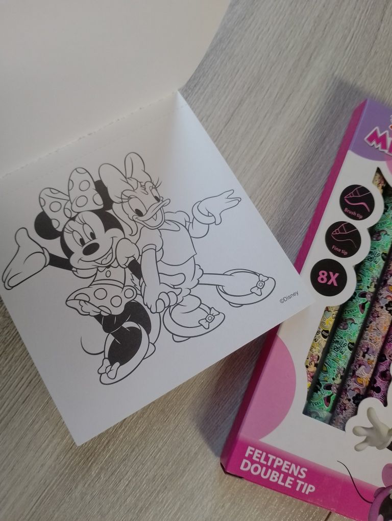 Zestaw Minnie Mouse markery+malowanka