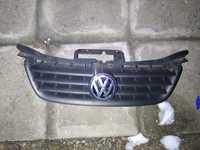 Grill znaczek VW Touran oryginał 03-06r stan bdb