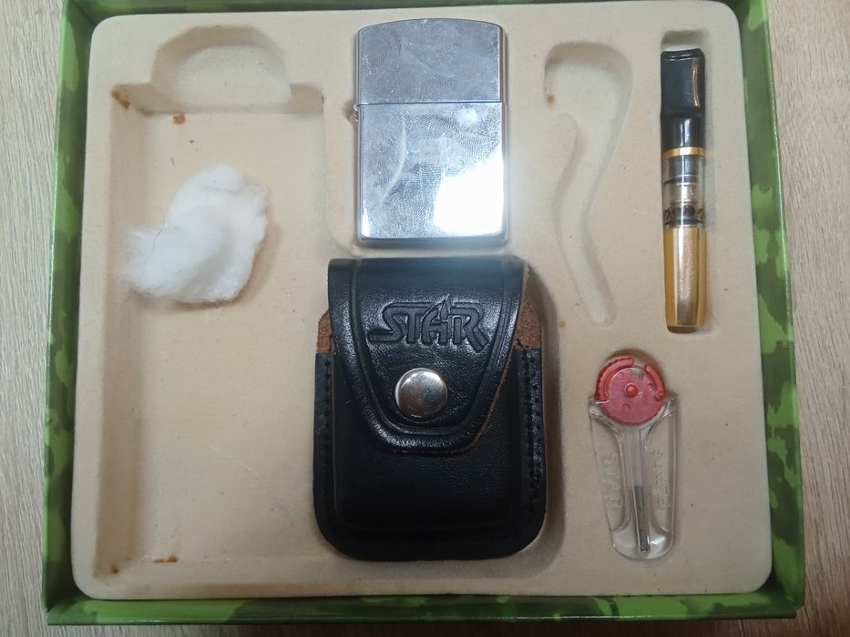 Подарунковий набір з запальничкою