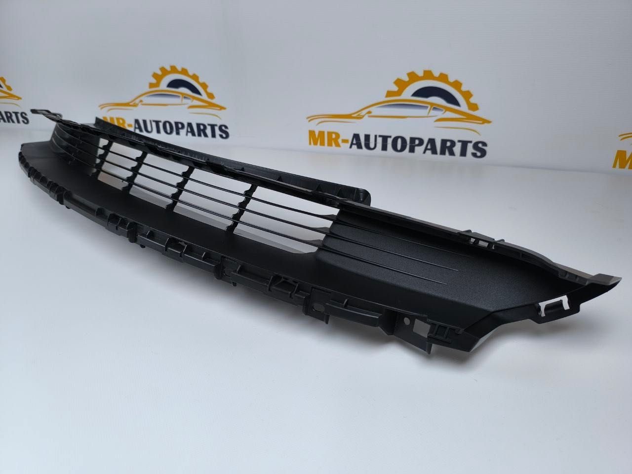 Решітка переднього бампера Tesla Model 3 Highland 1694311-00-f