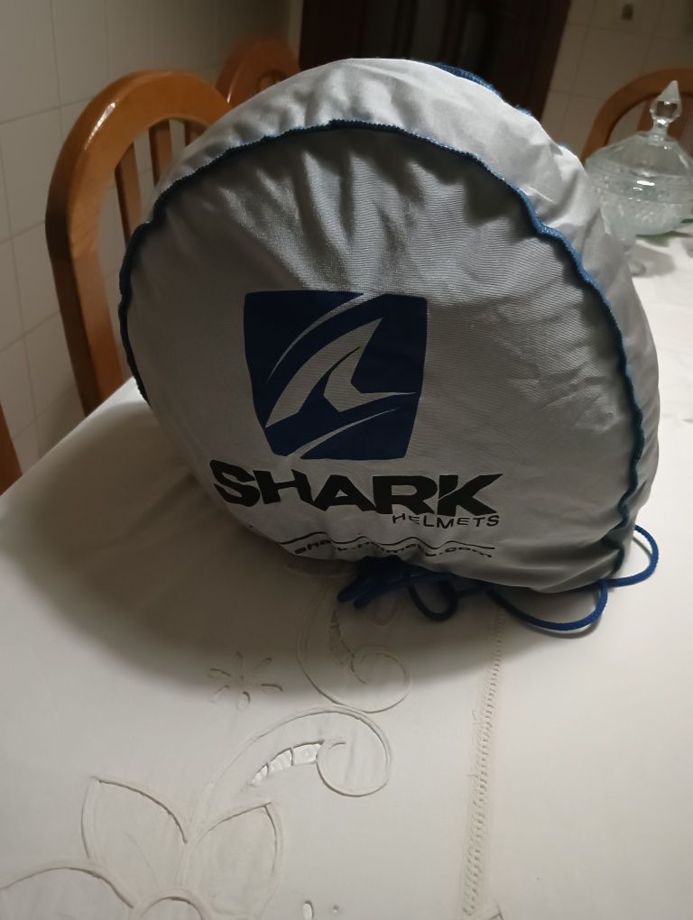 Capacete modular Shark