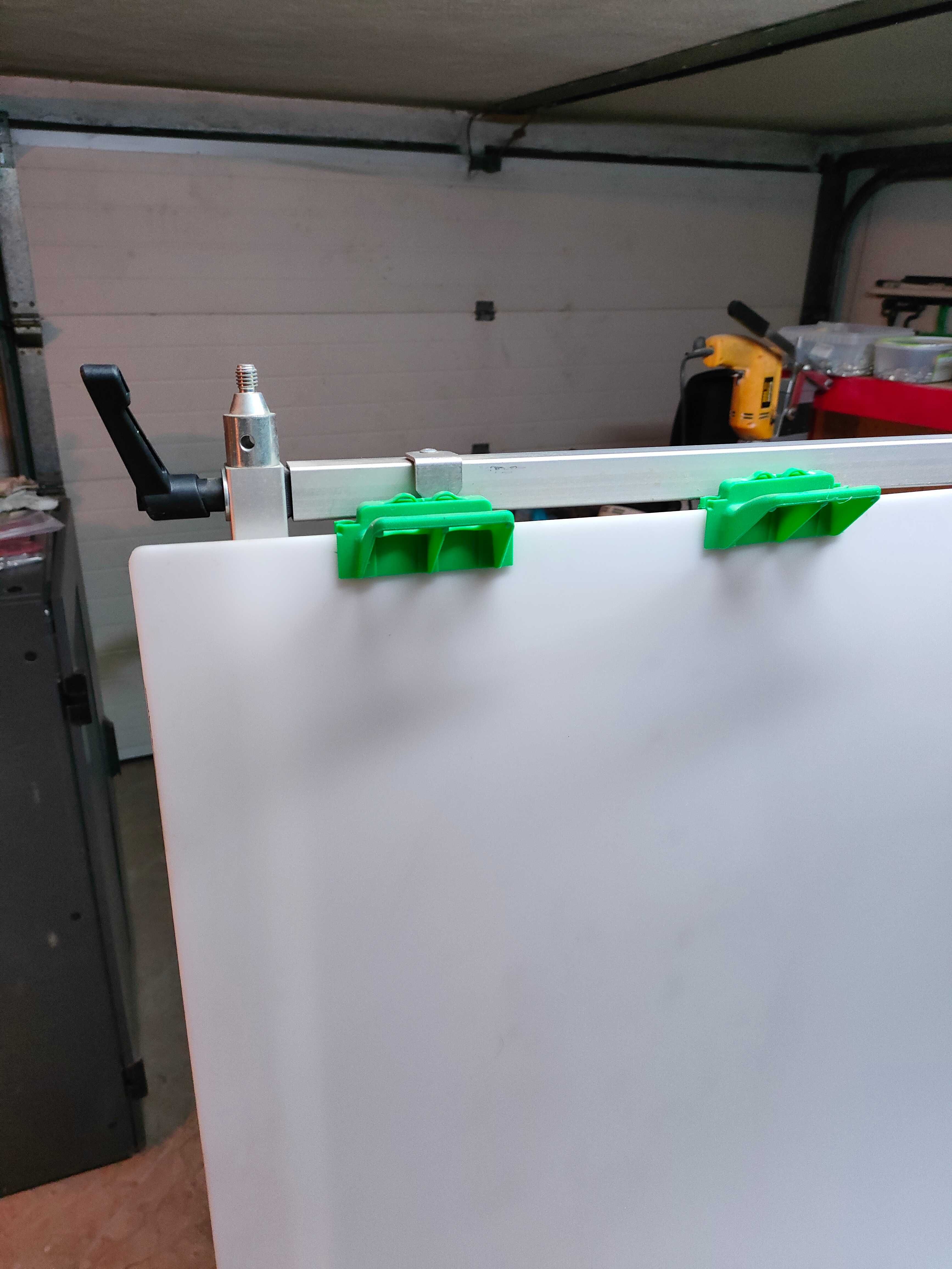 Mesa de fotografia com angulo regulavel para desocupar