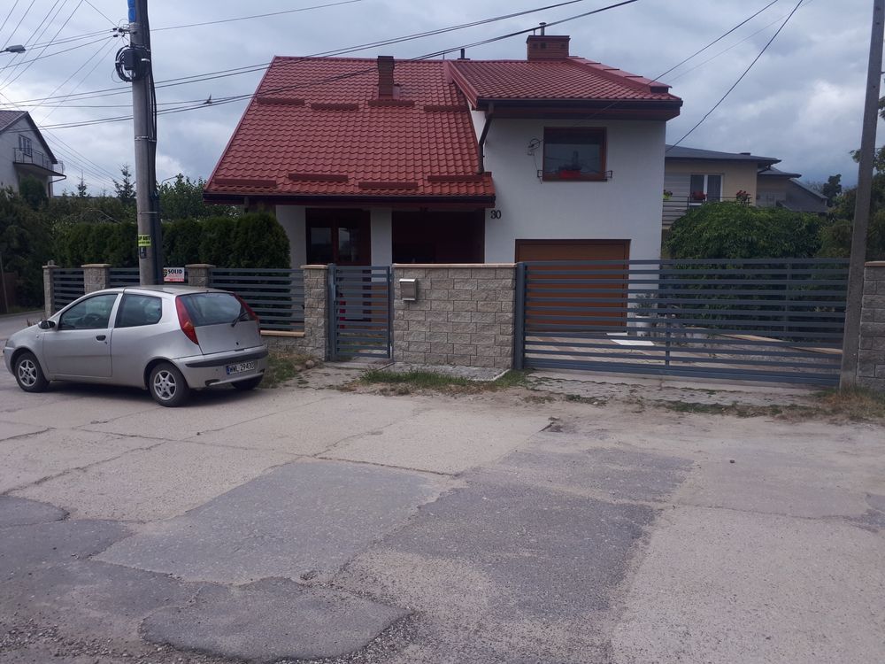 Bramy wjadowe przesuwne i dwuskrzydlowe