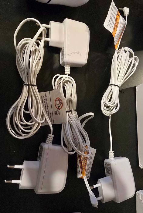 Monitor de bebé com duas câmaras...