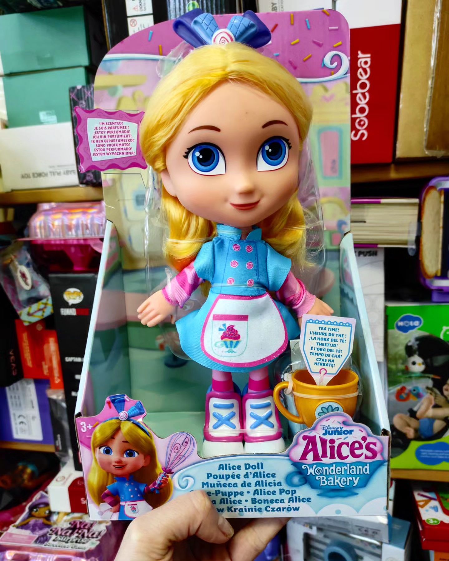 Пекарня Аліси Aleces in wonderland bakery лялька Аліса