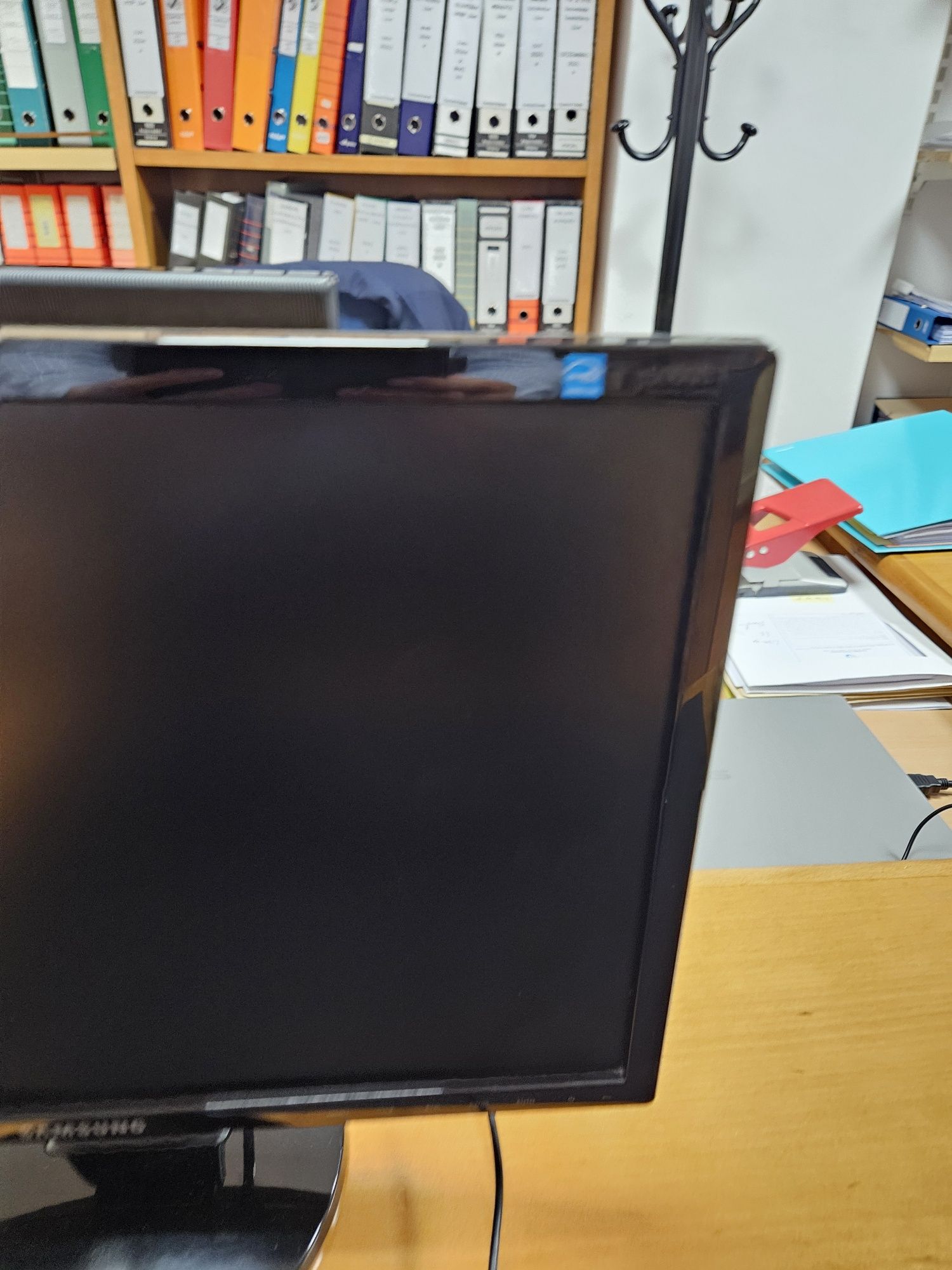 Monitor Samsung médio