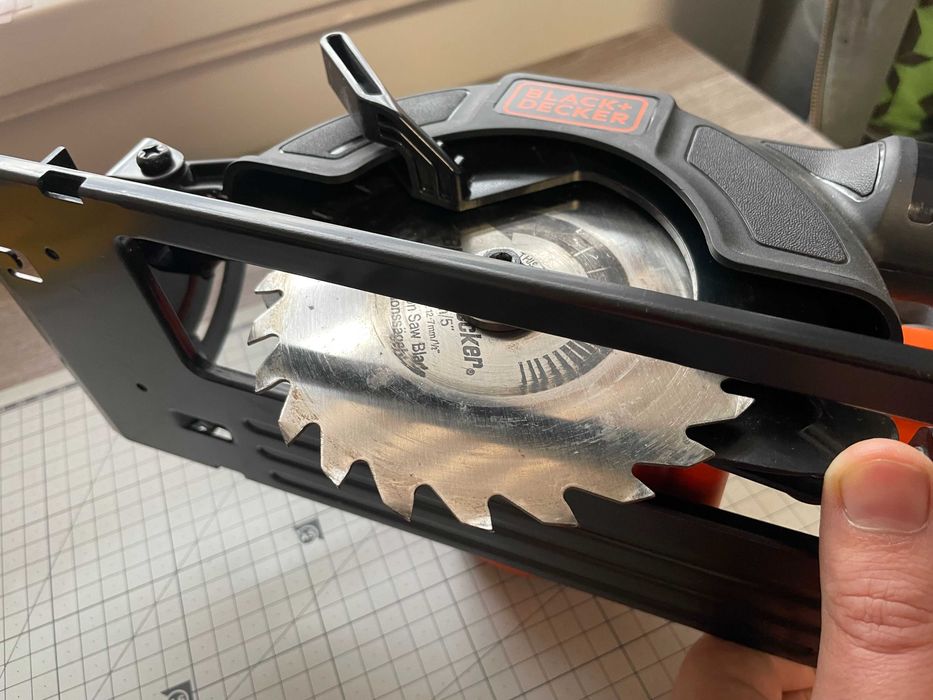 Akumulatorowa PIŁA PILARKA RĘCZNA TARCZOWA 18V 140mm 2xakku wkrętarka