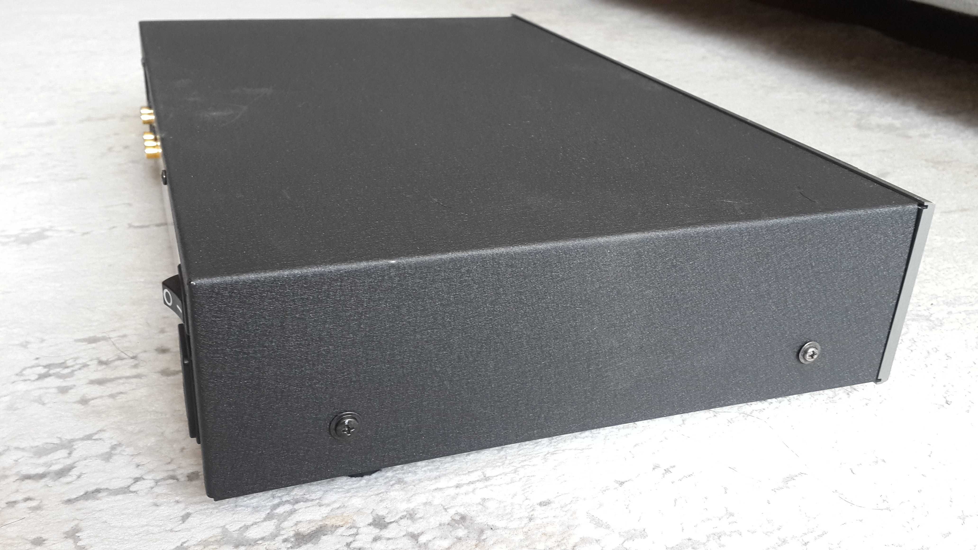 CD Myryad MC-100