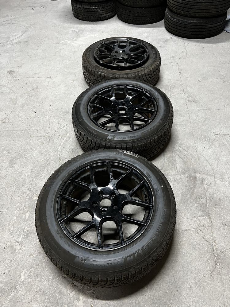 Резина зима MICHELIN 235/60 R18 2022 року, ідеальний стан