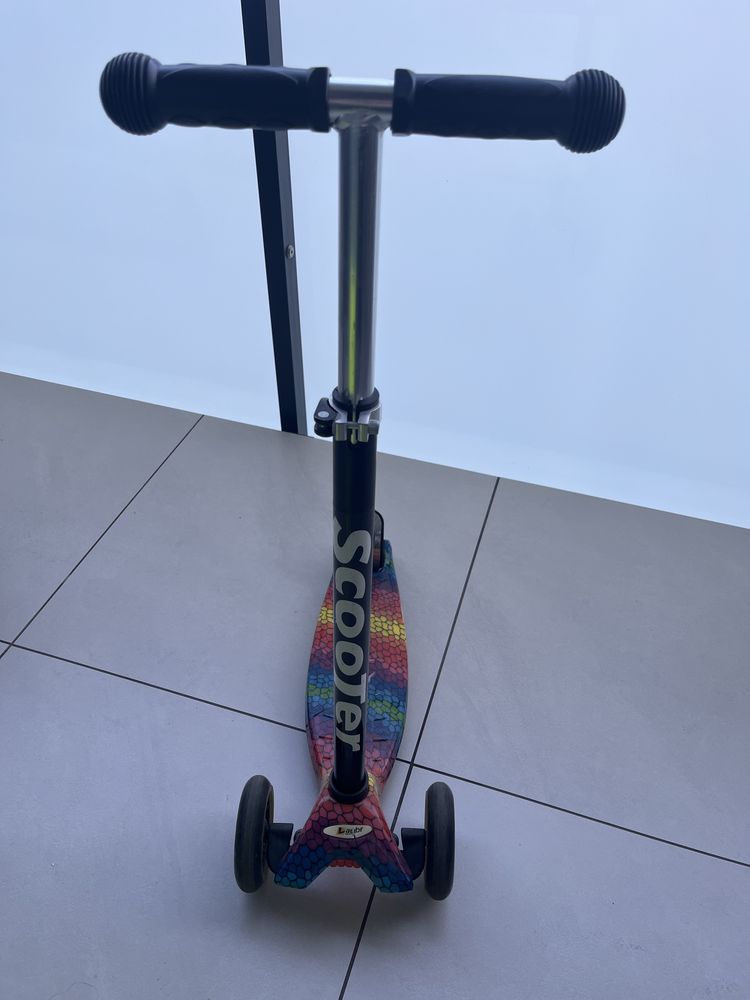 Hulajnoga trzykołowa Scooter świecące kółka