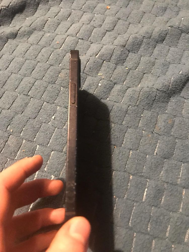 Iphone 12 na gwarancji
