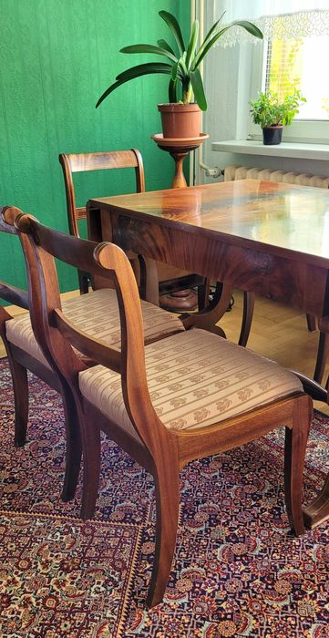 Stół drewniany klapak w stylu "Biedermeier" + 6 krzeseł tapicerowanych