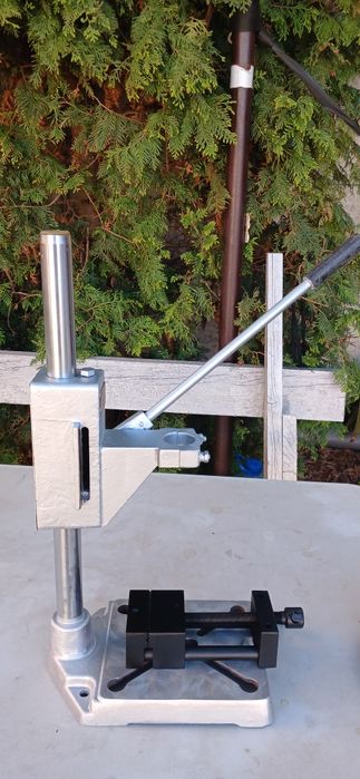 Стійка для дріллі