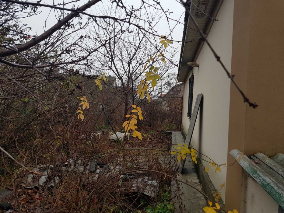 Продам дом с участком район Архитекторской/Отважных