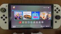 NITENDO SWITCH OLED 64GB + Micros SD 512GB