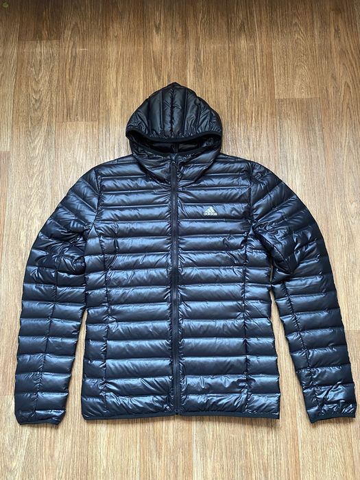 Чоловічий мікропуховик Adidas