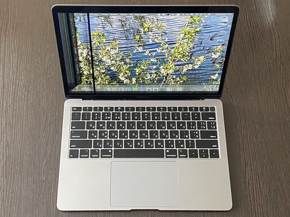 MacBook Air 2018 i5 8GB 256GB SSD