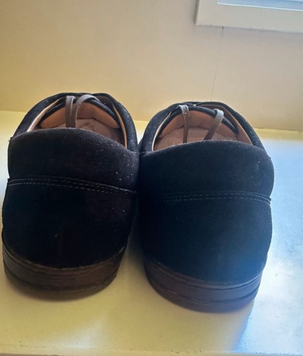 Sapatilhas de camurça/ nunca usados / novos