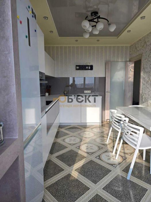 Продается 2-к квартира в ЖК "Квартет", Трк Украина, 603 мкр