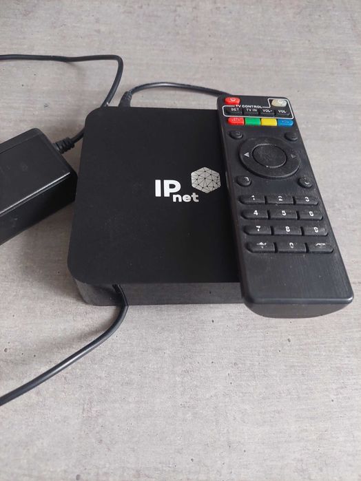 Приставка IPnet TV Box Wi-Fi