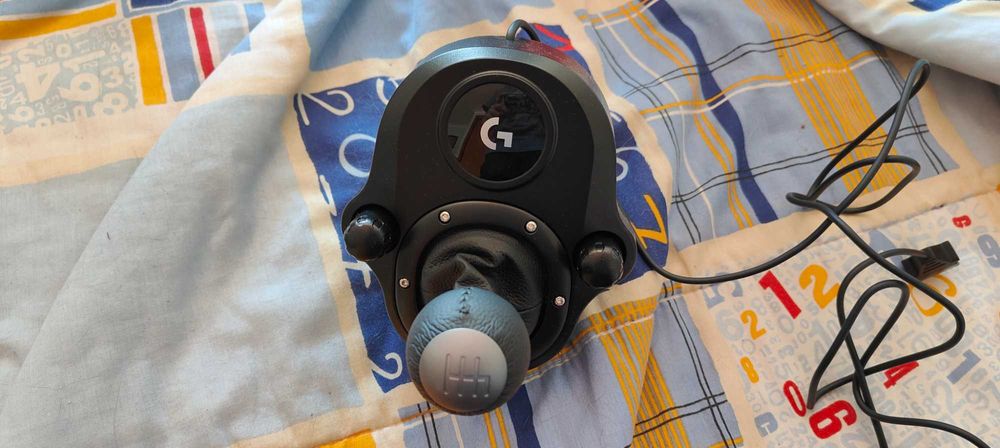 Volante Logitech G923 + H-shifter