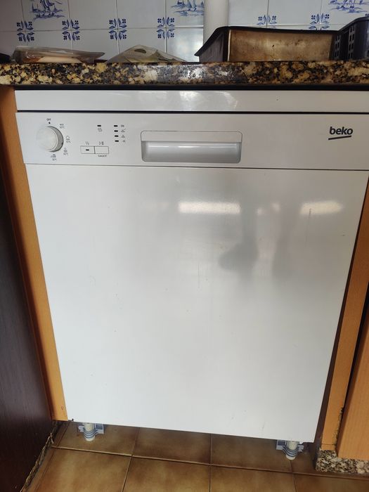 Máquina lavar loiça Beko